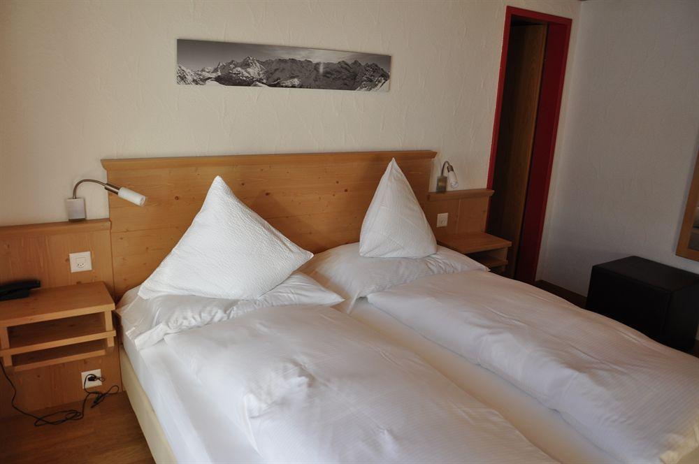 Edelweiss Hotel 2*